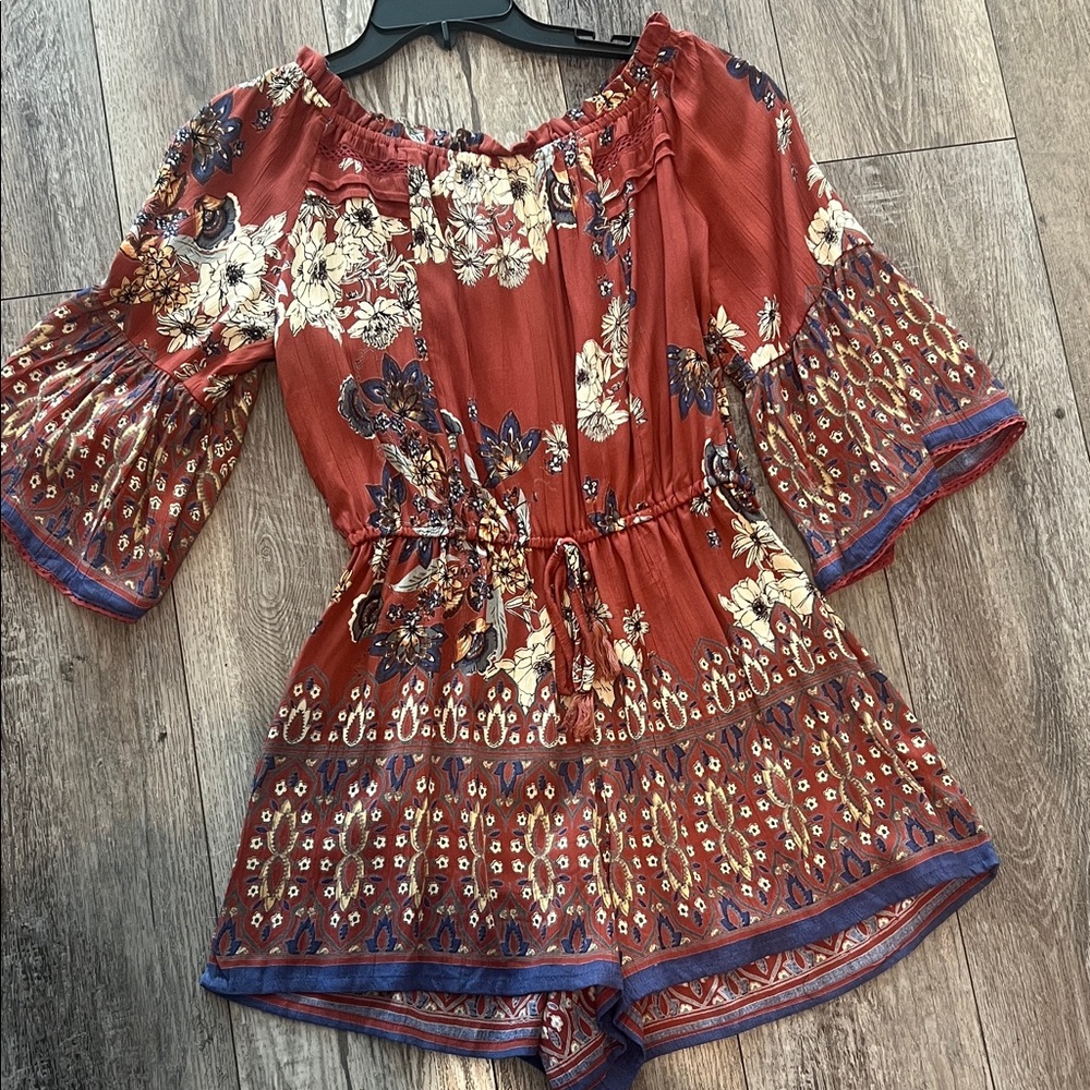 Francesca's Collections Red Floral Romper